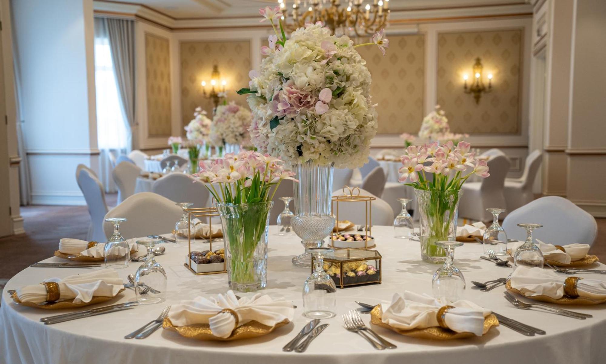 Al Aziziyah Boutique Hotel By The Torch Al Rayyan Exterior photo A table set for a formal dinner