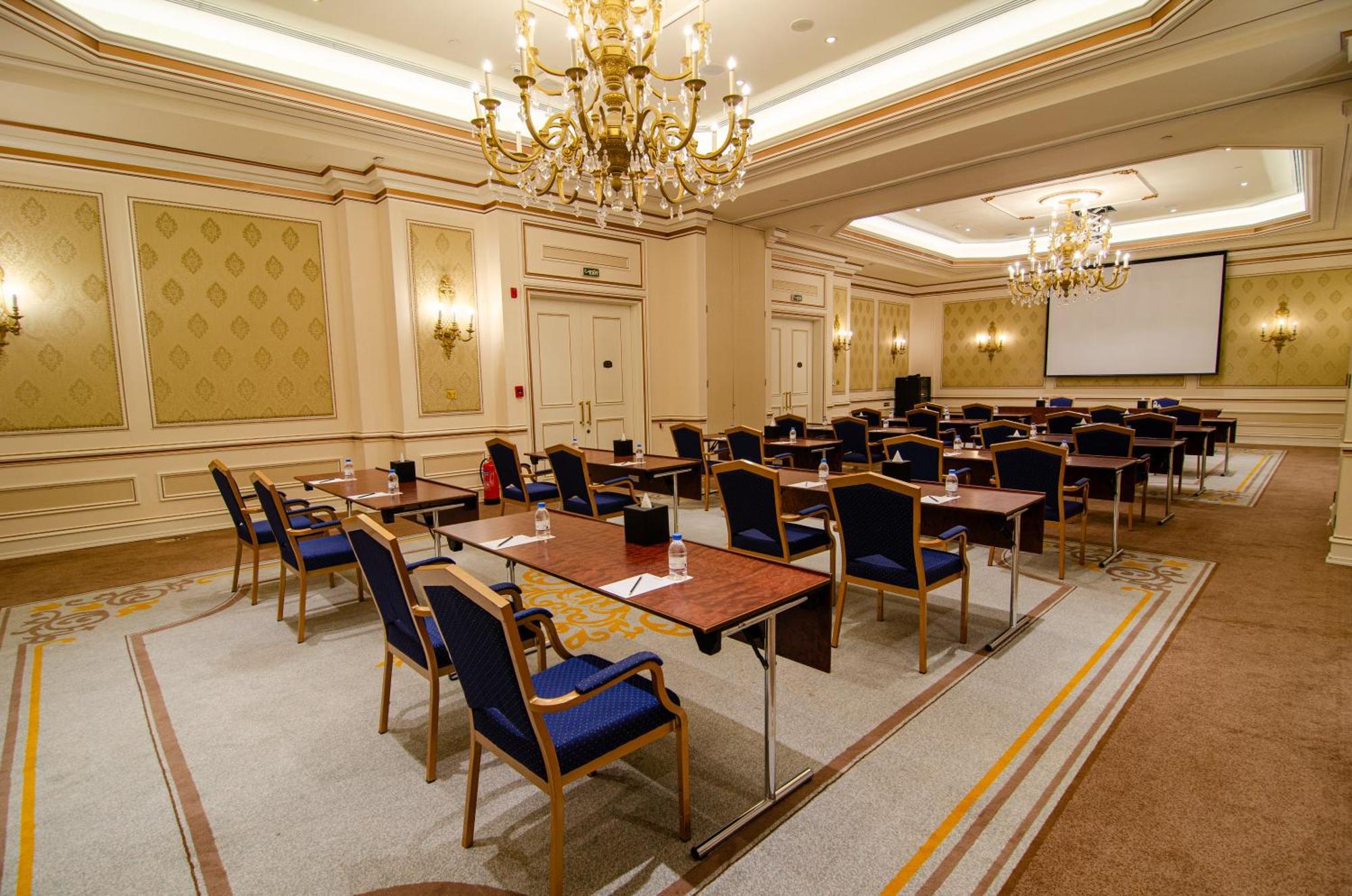Al Aziziyah Boutique Hotel By The Torch Al Rayyan Exterior photo Meeting room